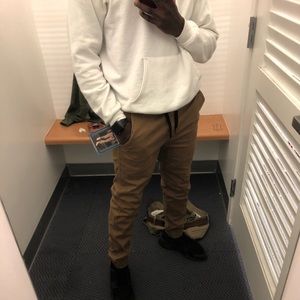 Meet your Posher, Samhir